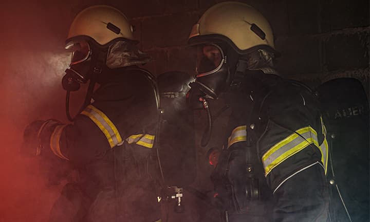 How to Choose the Best Flame-Resistant Reflective Materials for Maximum Safety